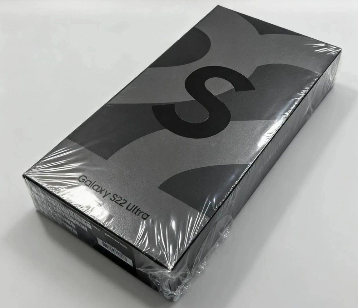 Samsung Galaxy S22 Ultra Schwarz Rückseite mit Quad-Kamera-System
