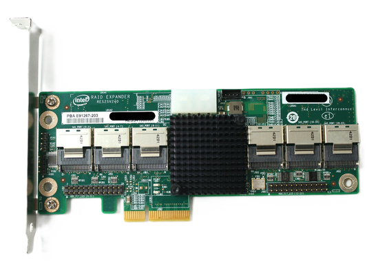 Intel RES2SV240 SAS Expander RAID Karte 24 Port 6G SATA Server Adapter in klarem Verpackung.